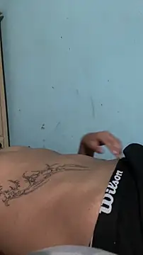 Alejandroml2 online show from April 6, 8:20 pm