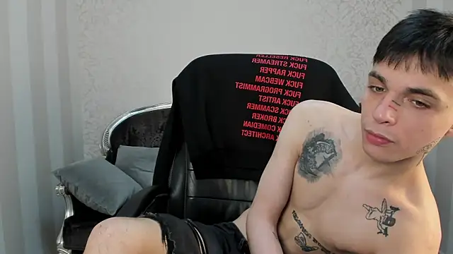 ClarkBev online show from April 3, 8:00 am