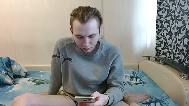 meowgary online show from April 8, 12:04 pm