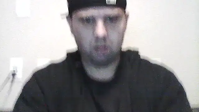 CuteSkaterGuy online show from February 23, 6:04 am