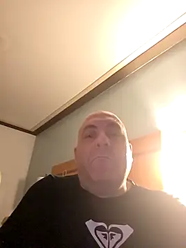 sissy2727 online show from March 21, 8:30 am