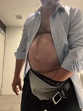 chubbylittlesecret online show from April 17, 4:04 am