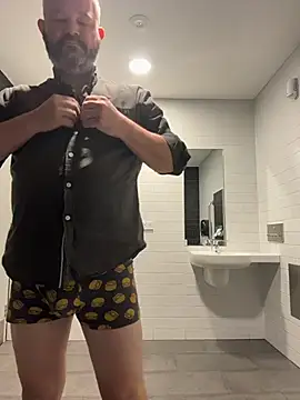 chubbylittlesecret online show from July 8, 1:31 am