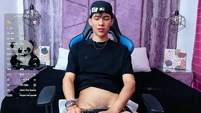 AronTawers online show from June 1, 7:25 pm