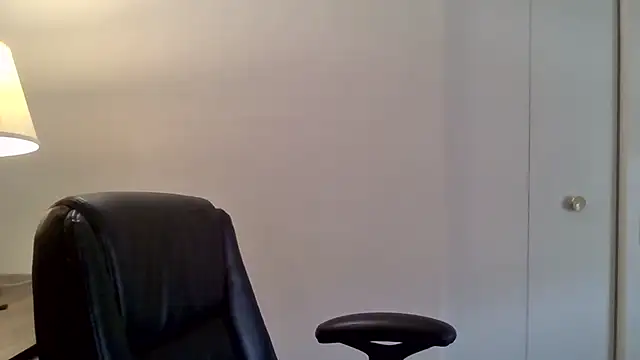 tytheexhibionist online show from March 25, 7:51 pm