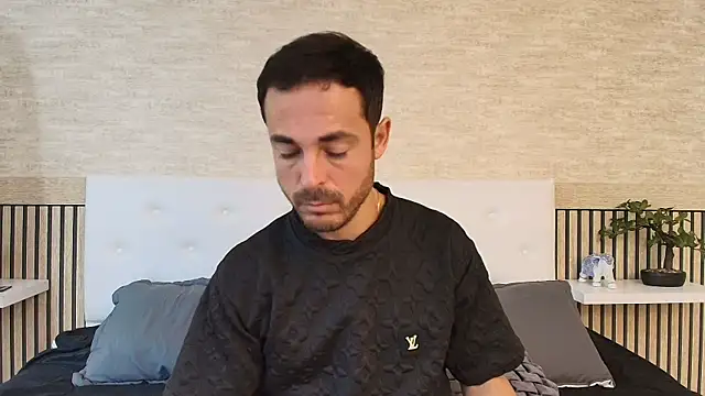 Adams Sanz online show from April 6, 7:03 pm