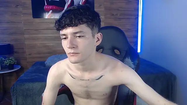 trevor mob online show from April 16, 9:39 pm