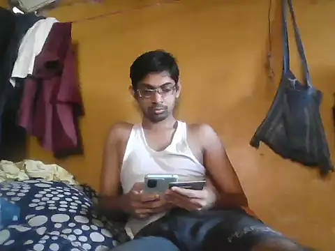 RandomOrbit x online show from April 10, 4:52 am