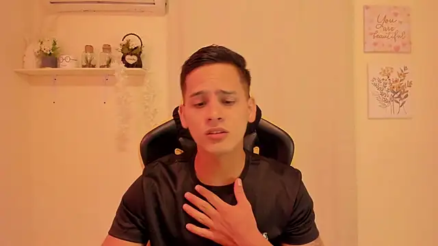 sexy andres01 online show from March 15, 12:18 am