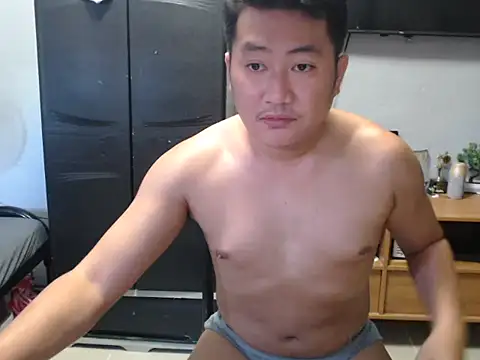 Bigdaddybear888 online show from July 14, 7:56 am
