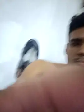 luis230436 online show from April 27, 4:42 am