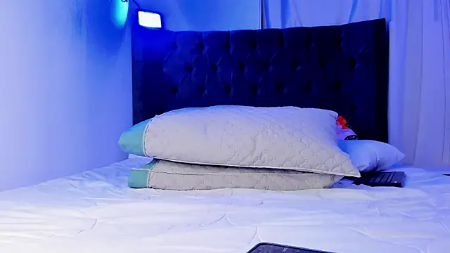 Camiloriiveera online show from April 1, 4:47 am