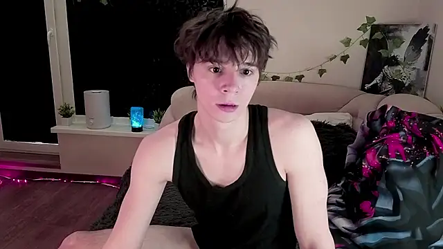 AnthonyCuutie online show from March 27, 8:26 am