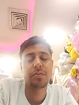 axelmoreno122 online show from May 5, 3:14 pm