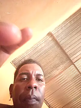 Youngdavid1212 online show from March 26, 9:30 pm