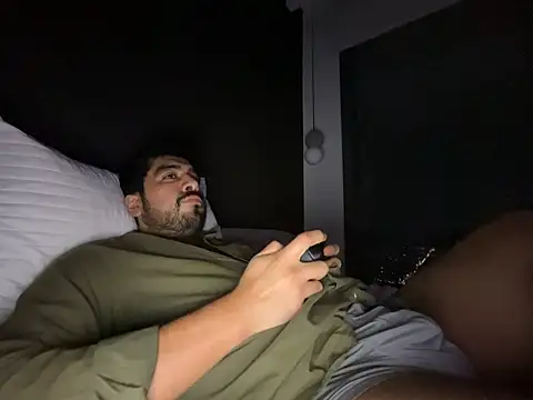 PeekABooPeak online show from March 5, 1:02 am