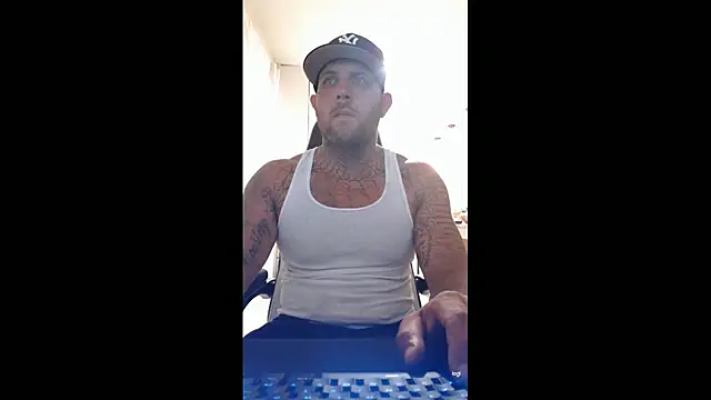 SecretsNextDoor online show from April 4, 10:56 am