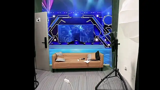 qiqi88-1 online show from March 7, 11:08 am