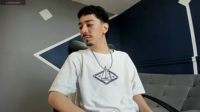 finn jackson online show from March 13, 7:31 pm