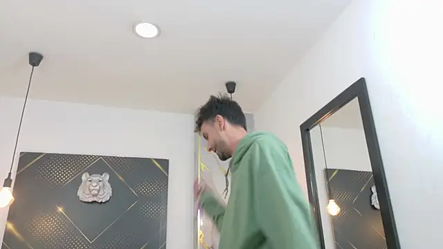 KingOfTemptation online show from July 7, 3:50 am