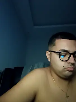 starksantos449 online show from March 8, 12:08 am