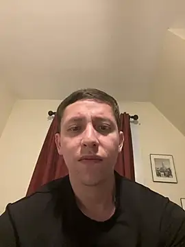 paulcevallos05 online show from April 9, 1:14 am