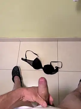 Louloulebon online show from April 12, 8:27 am