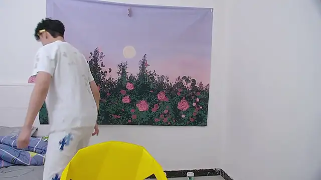 icecream-002 online show from April 19, 11:42 am