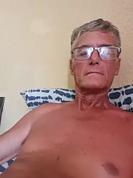 nudiststeve1 online show from March 13, 12:13 pm