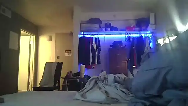 occasionalride1 online show from April 28, 5:34 am