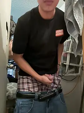 freez19r online show from April 30, 12:17 am