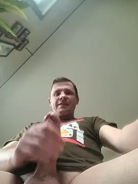 SunrakuBerlin online show from March 11, 2:24 pm