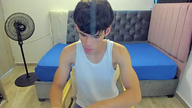 Josy 11 online show from March 22, 10:04 pm