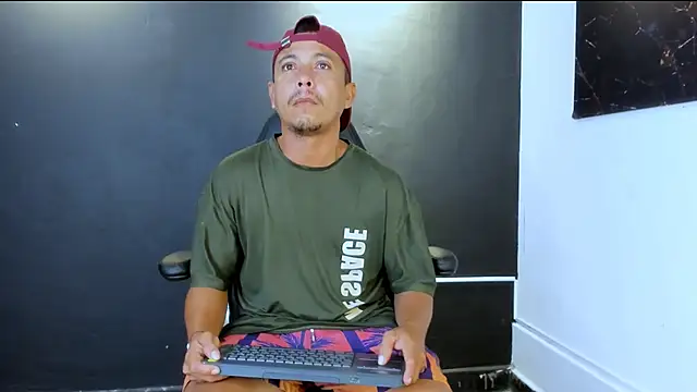Dante212 Vibes online show from April 29, 5:34 am