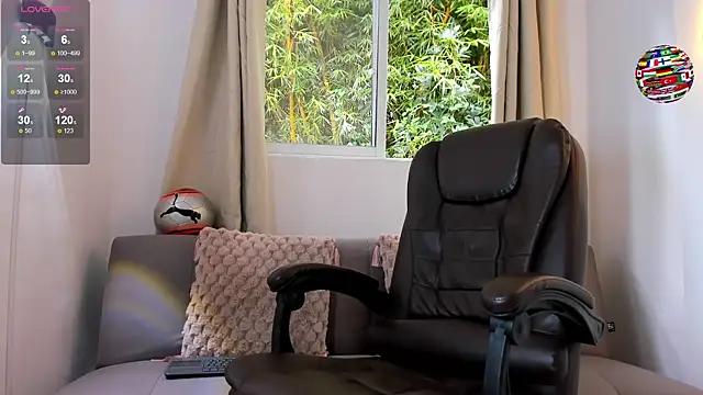 etham wolf1 online show from June 16, 5:48 pm