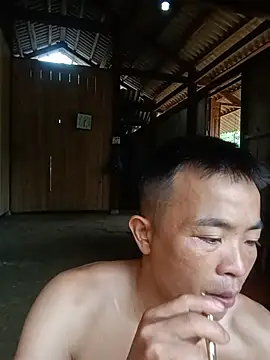 boy-pho- online show from July 15, 6:31 am