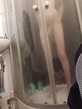 Skinboy06 online show from May 14, 7:23 pm