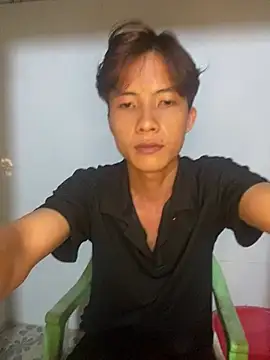 Nguyencuong1999 online show from June 23, 3:59 pm
