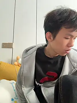 zzzzppp3 online show from May 9, 2:23 am