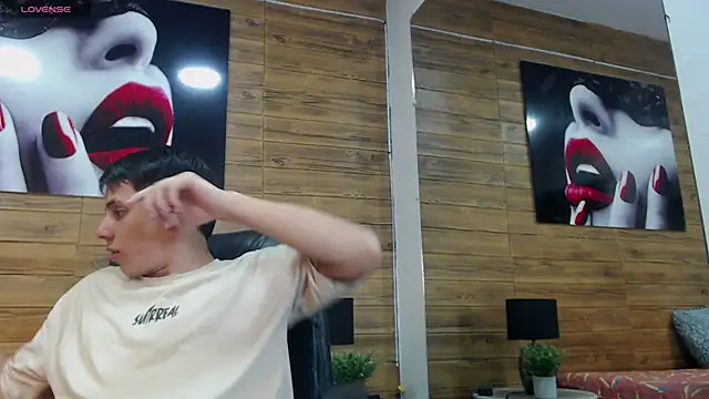 RoaSexi25 online show from March 25, 3:10 am