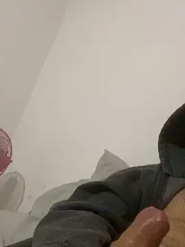 hottt420 online show from March 25, 5:33 am