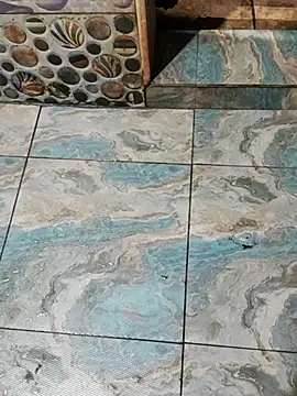 kkTarzan online show from April 15, 1:22 pm