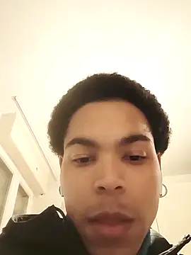 haleandro online show from March 30, 6:31 pm