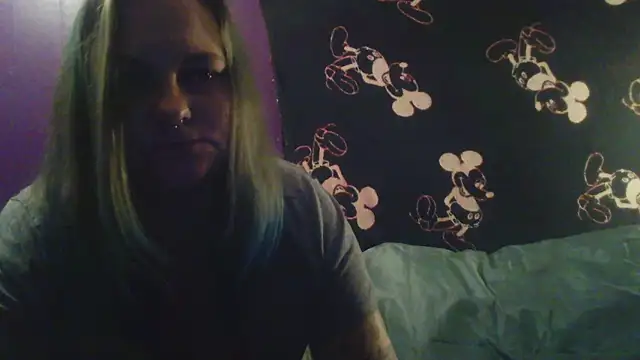 DoubleTroubleXO online show from March 28, 12:22 am