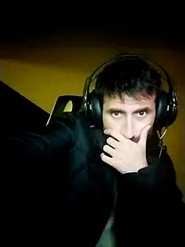 hornyturkishboy1994 online show from April 23, 9:17 pm