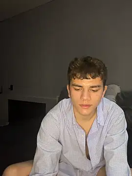 MaxWoolf online show from April 29, 5:30 pm