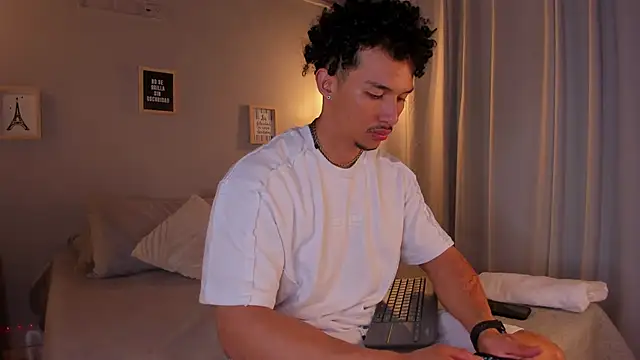dominik drake online show from May 6, 12:06 pm