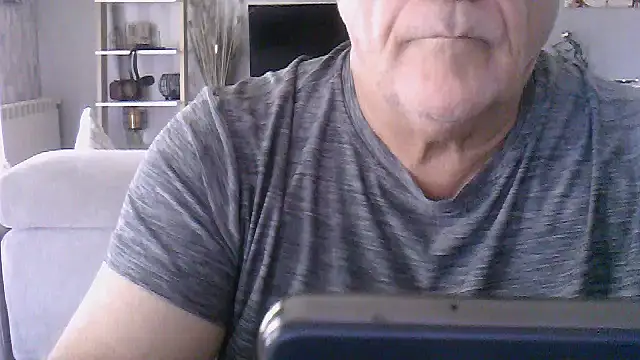 Nimes3062 online show from April 14, 1:43 pm