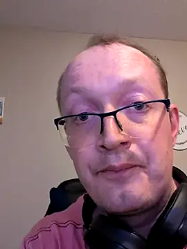 patmac131387 online show from March 30, 6:03 am