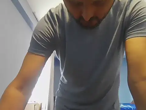 Evan0712 online show from March 30, 5:58 pm